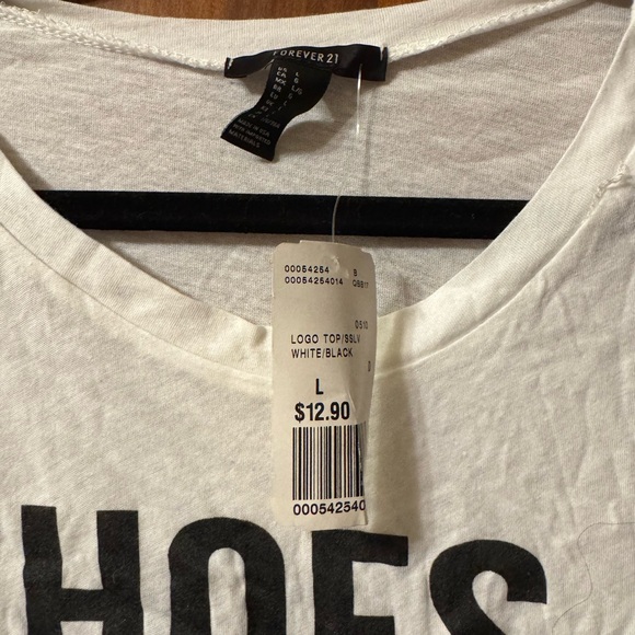 Forever 21 Women’s Graphic Tee - Size Large - Picture 3 of 4